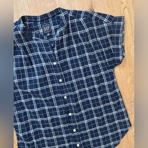 GAP Blue and White Casual Button Down Shirt
